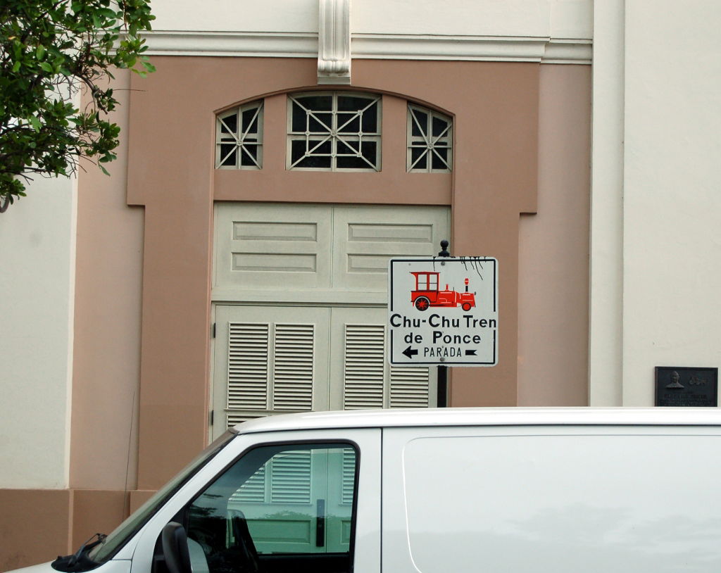 Chu Chu Tren de Ponce sign in Ponce, Puerto Rico