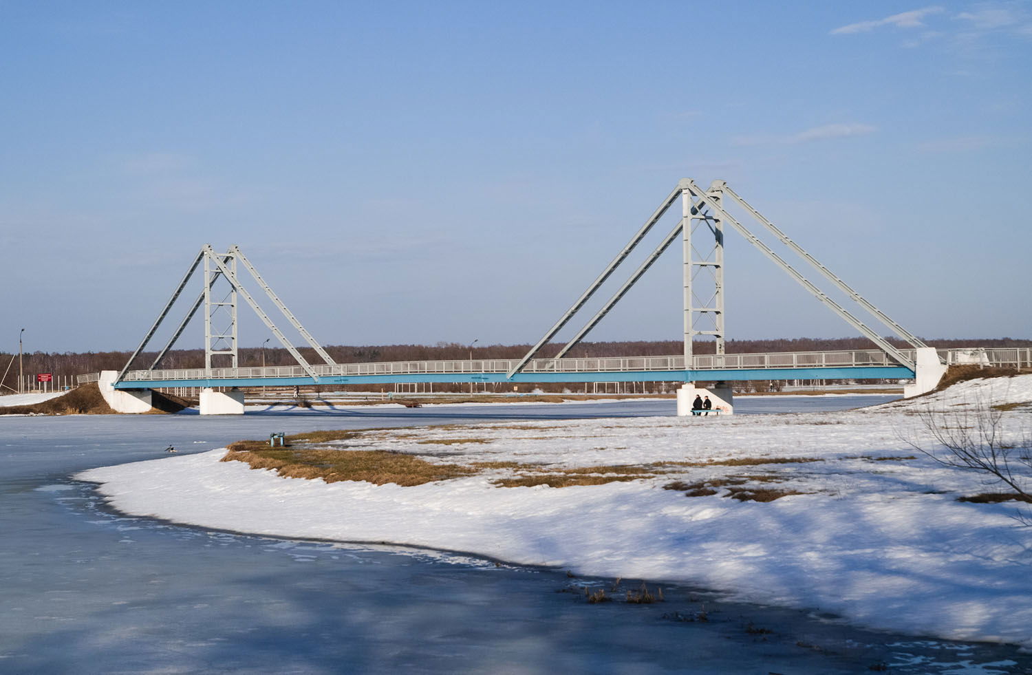 Pedestrial bridge over Lake Belskoye, Bronnitsy, Moscow Oblast
