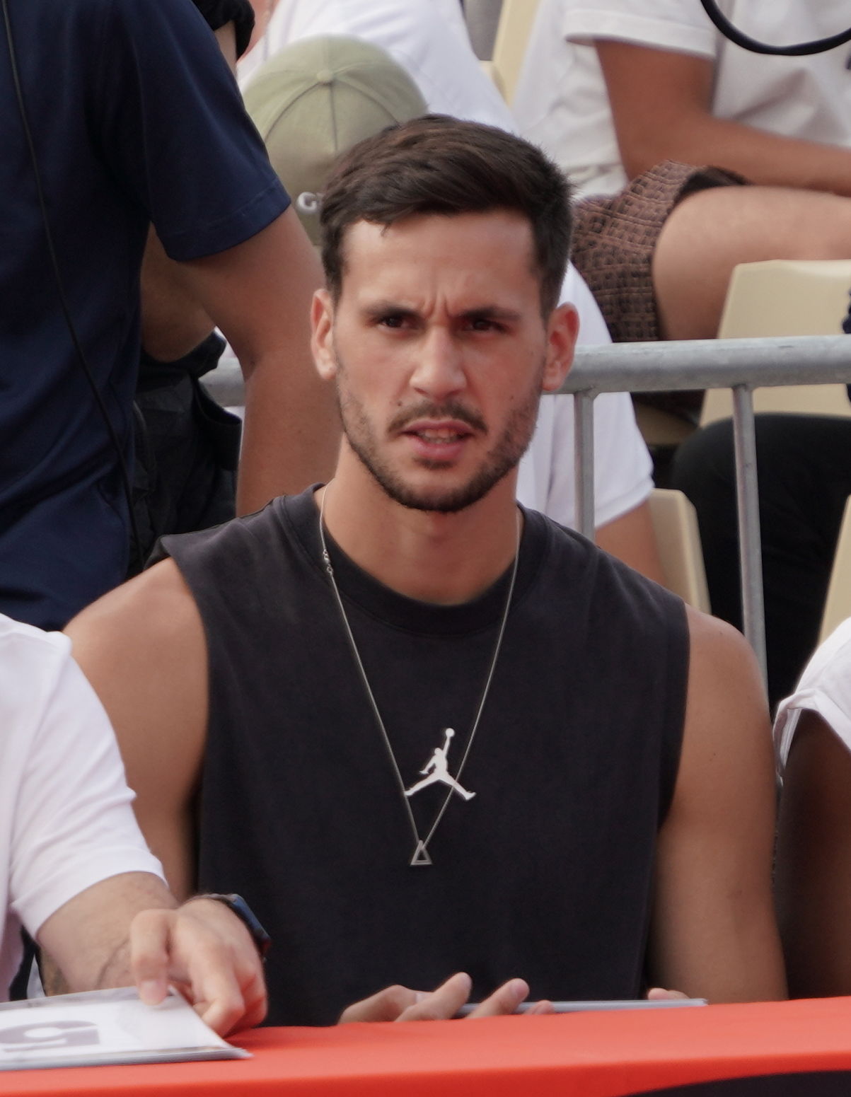 arbitres du concours de dunk à l'open de france de reims.202