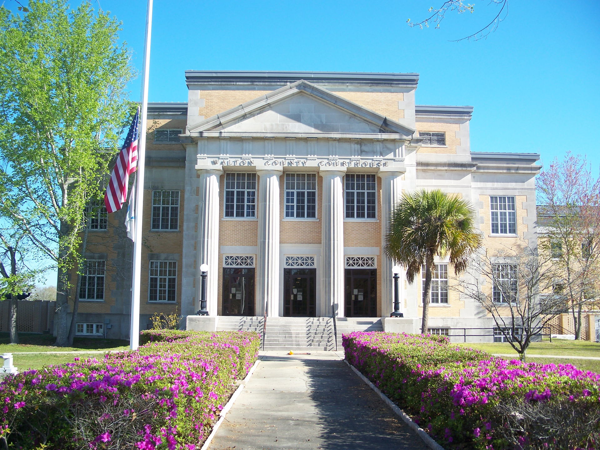 DeFuniak Springs, Florida: DeFuniak Springs Historic District: …