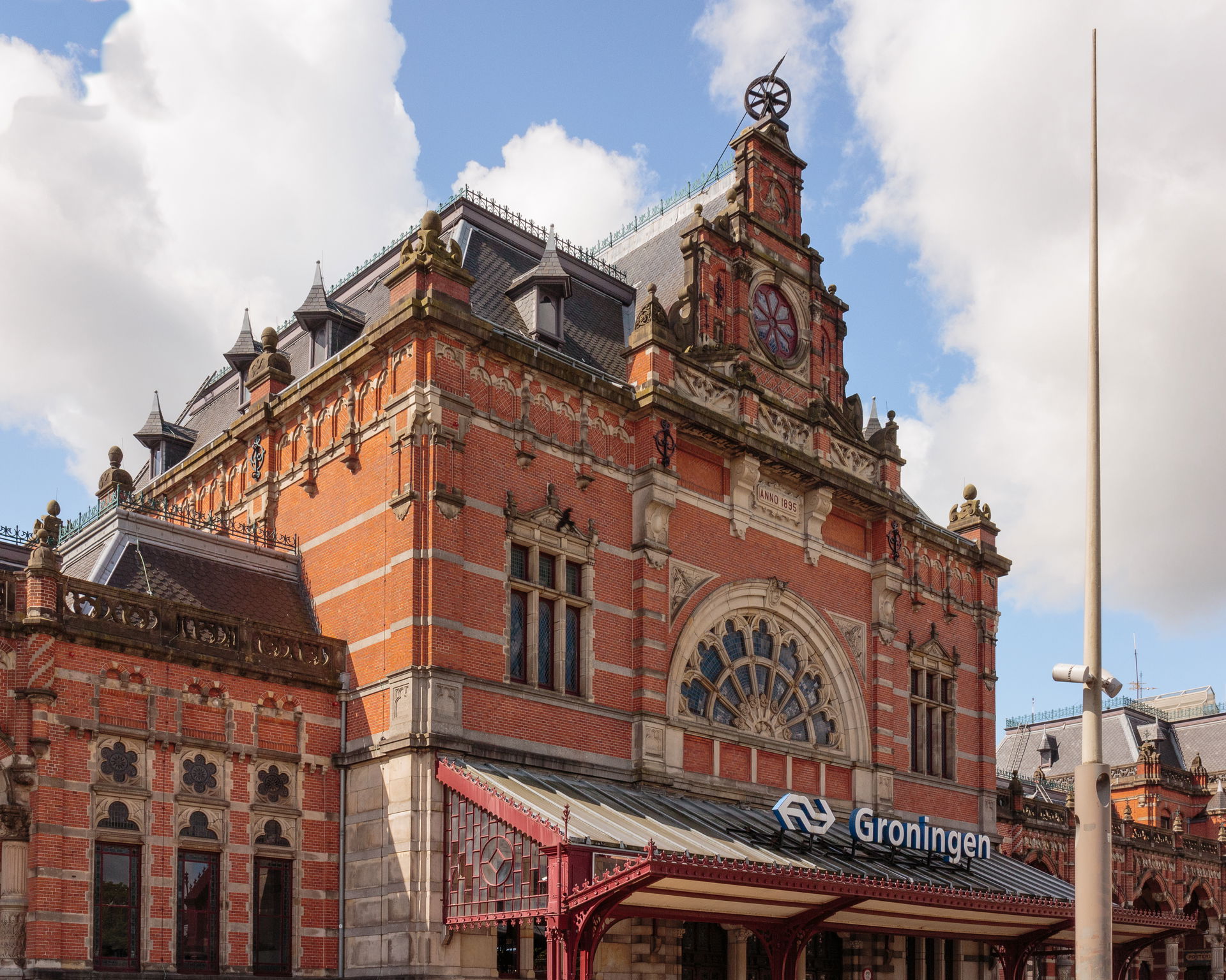 This is an image of a municipal monument in Groningen with numb…