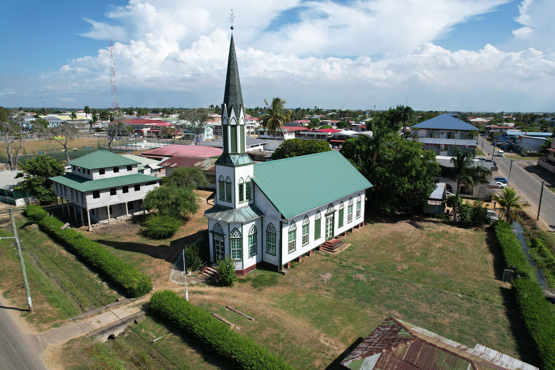 Located in Nickerie G.G. Maynardstraat