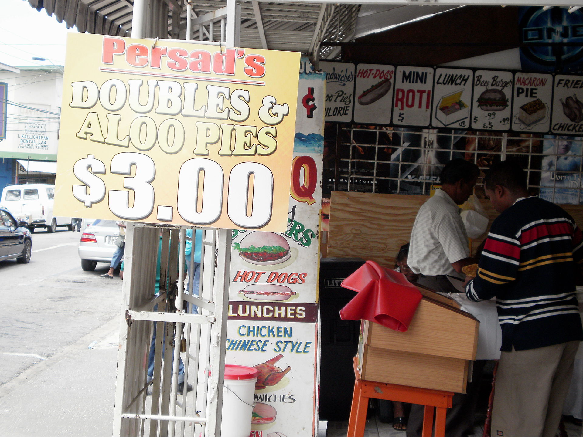 Popular "street food" outlet serving "doubles", "aloo pies", "p…
