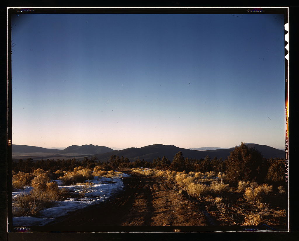 Title: Vista westward over the Rio Grande valley from the footh…