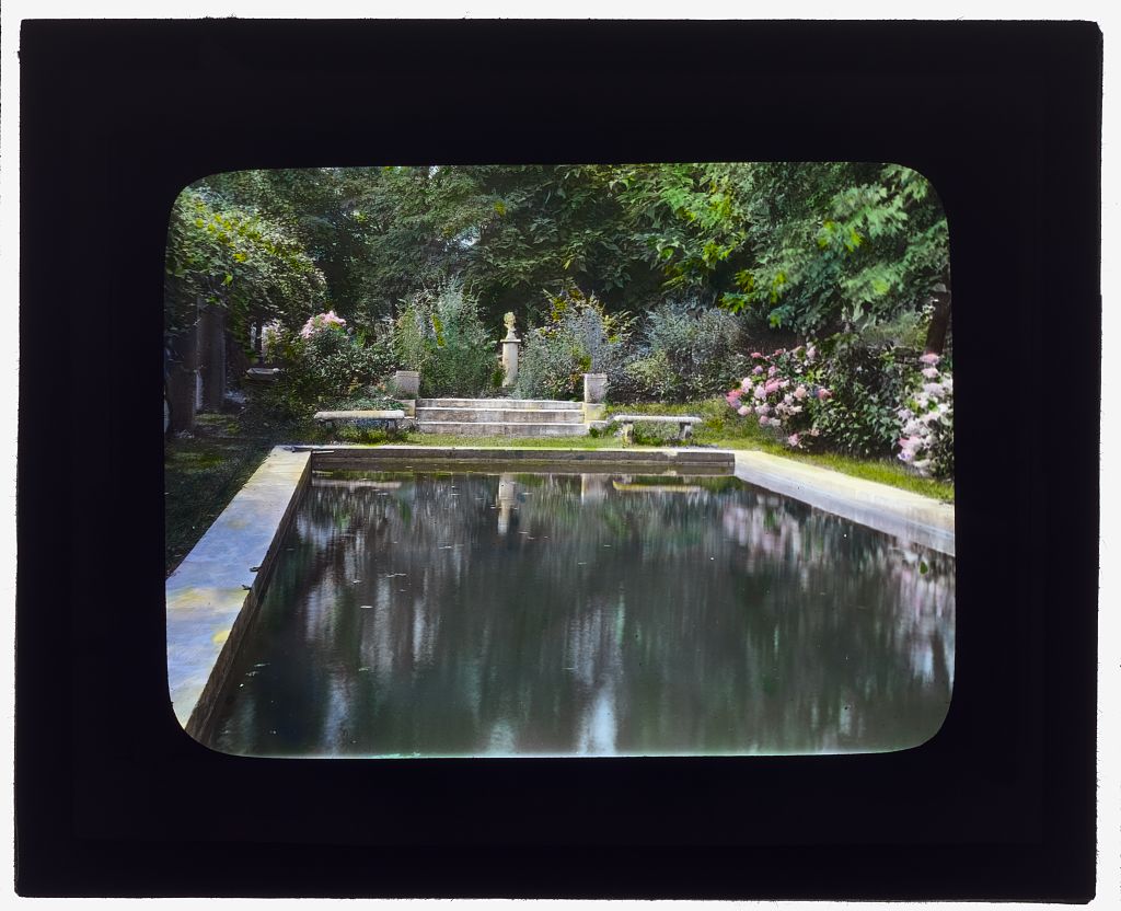 Johnston, Frances Benjamin,, 1864-1952,, photographer.
["Fenimo…