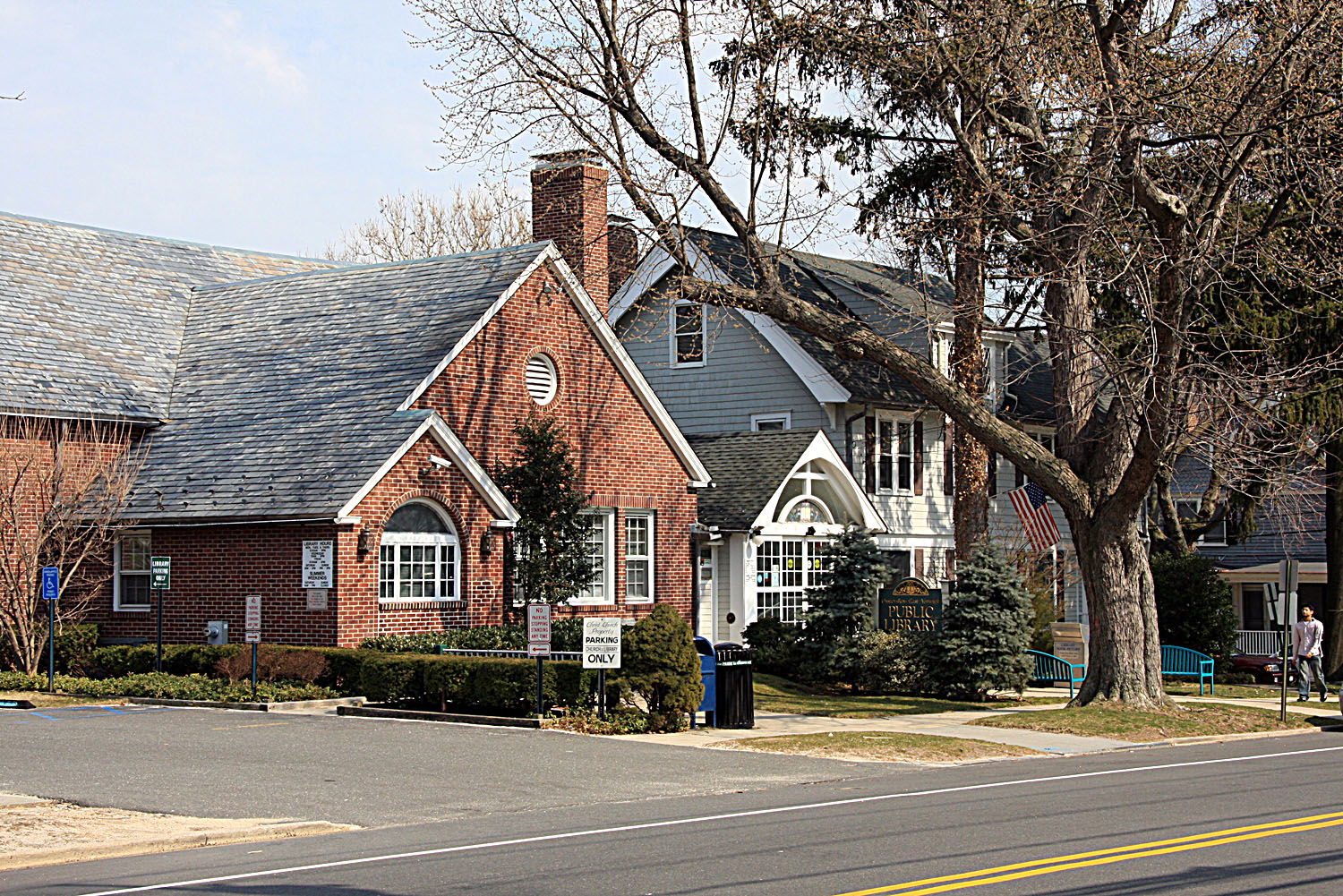 Oyster Bay - East Norwich (OB-EN) Public Library