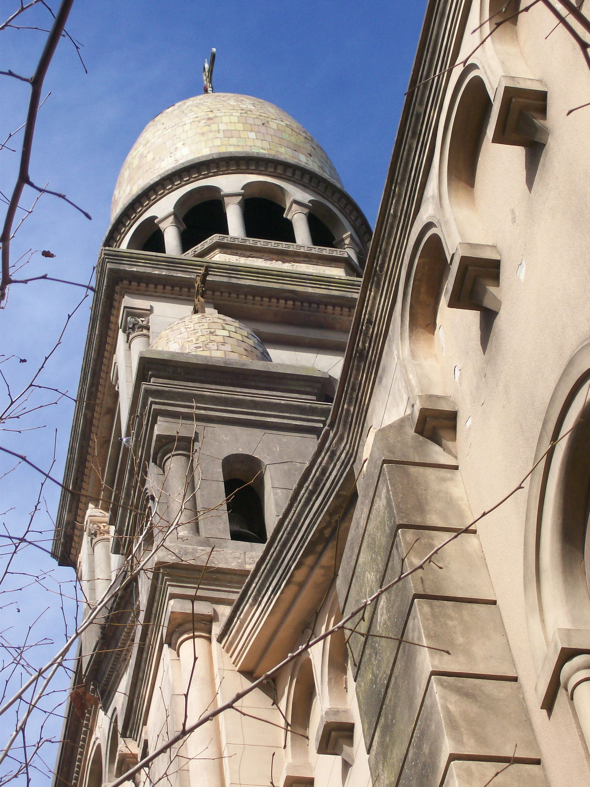 This is a photo of a Uruguayan monument identified by the ID