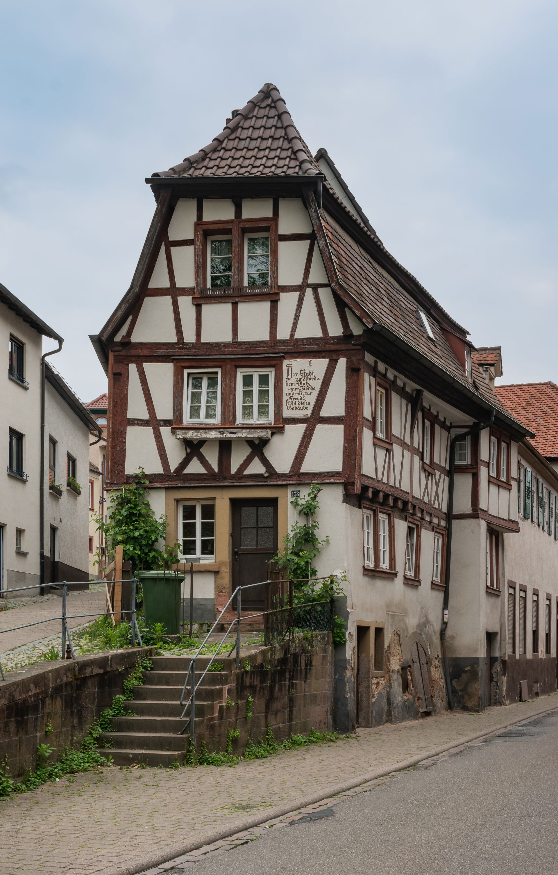 Building at Hauptstraße 138 in Weinheim, Baden-Württemberg, Ger…