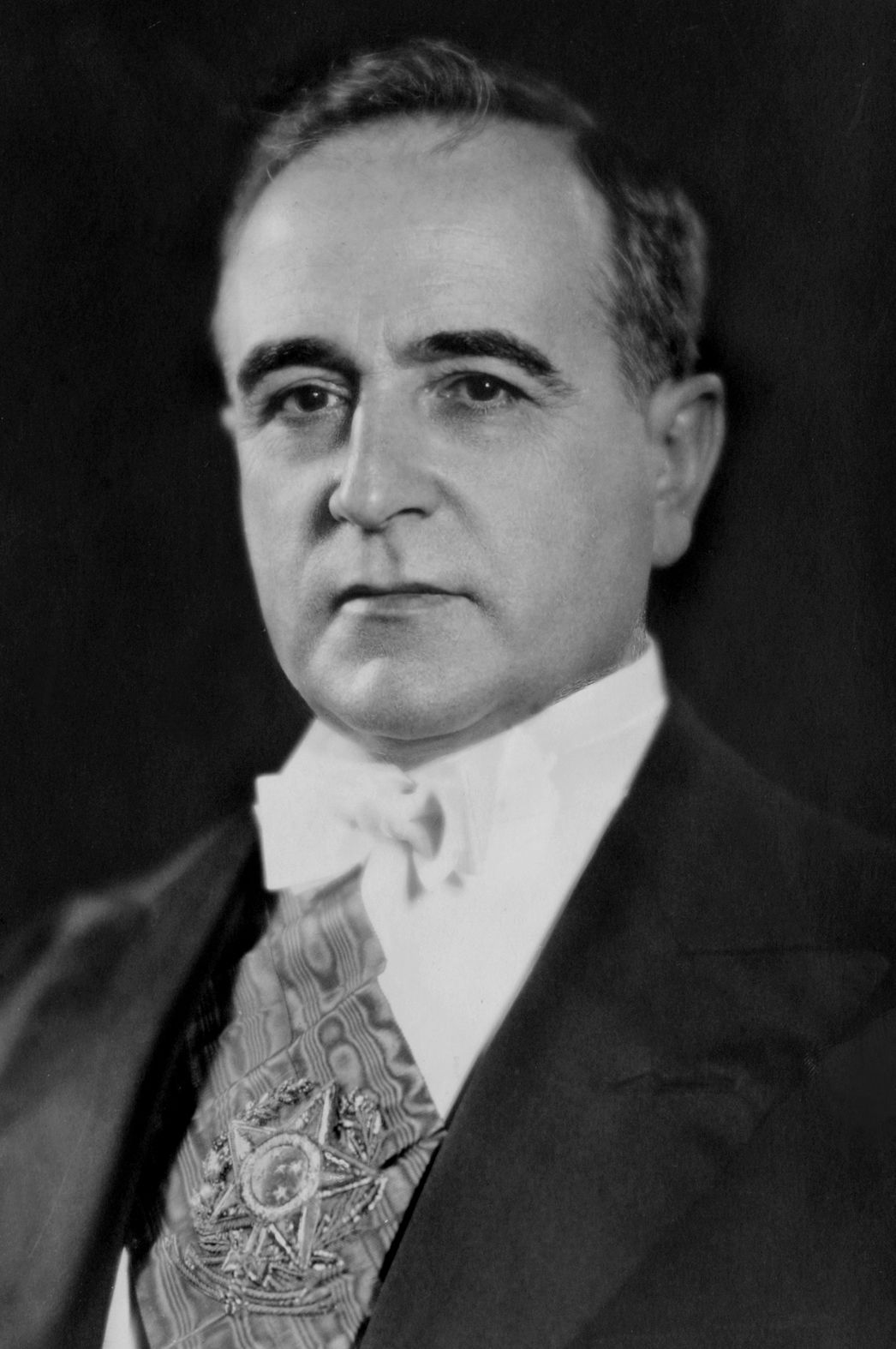 Foto oficial de Getúlio Vargas, presidente do Brasil entre 1930…