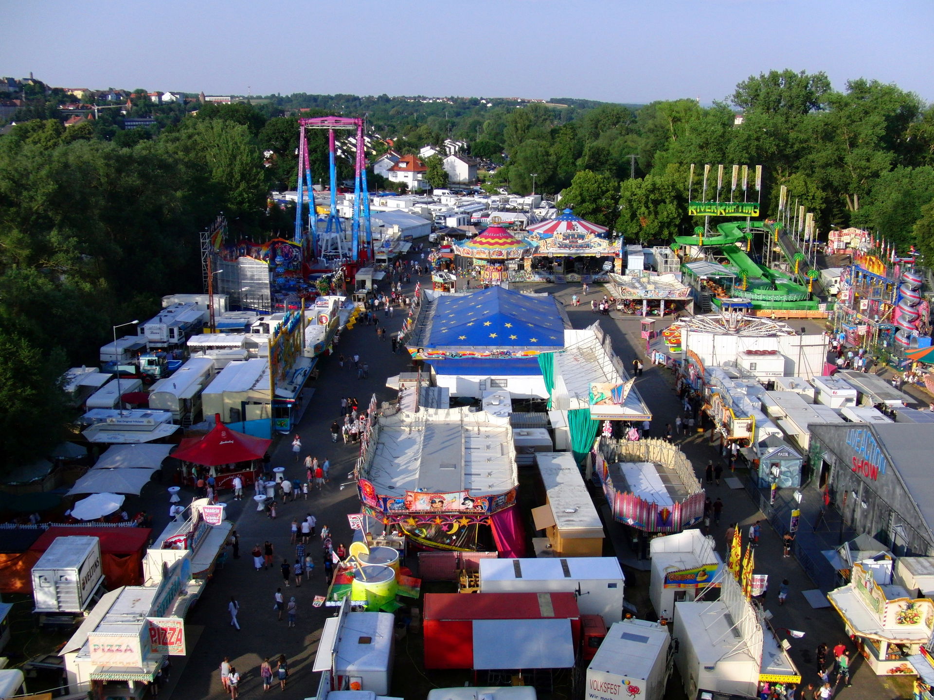 Der Pferdemarkt in Fritzlar vom Riesenrad aus fotografiert