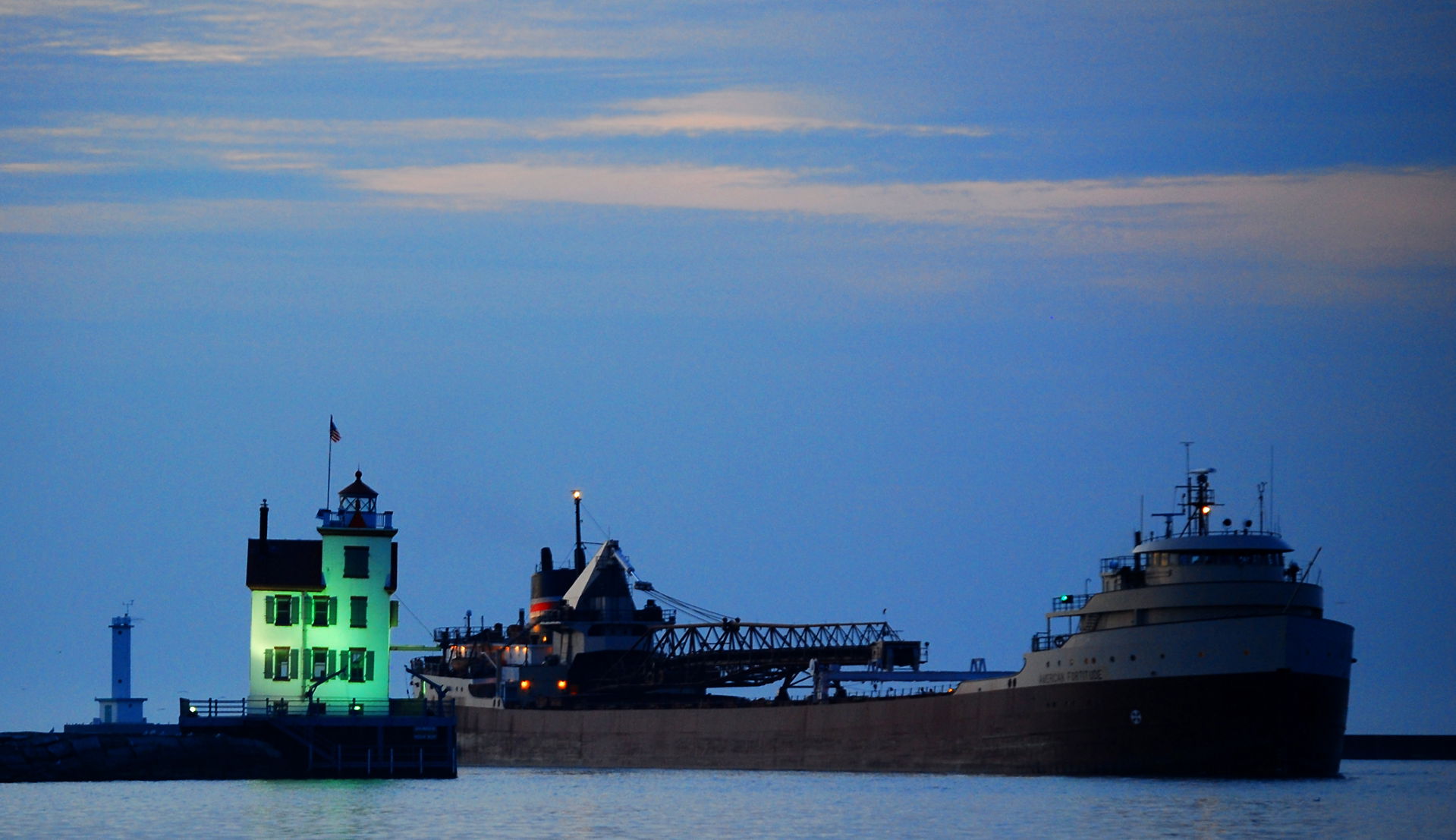American Fortitude enters harbor at Lorain, Ohio