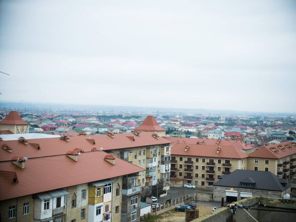 yeni təmir edilmiş məzillər