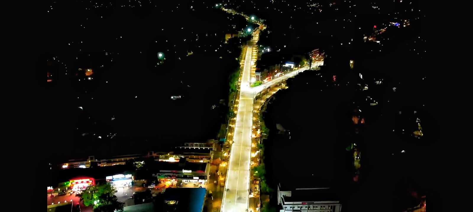 Night view of Sirmour roundabout in Rewa