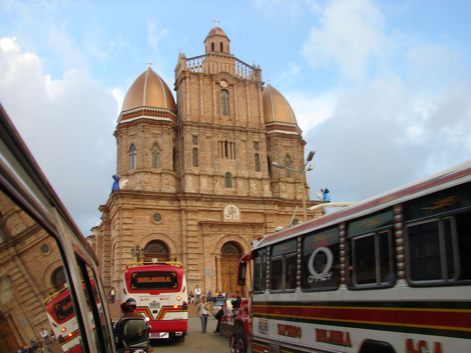 Fachada de la Catedral del Municipio de San Pedro de los Milagr…