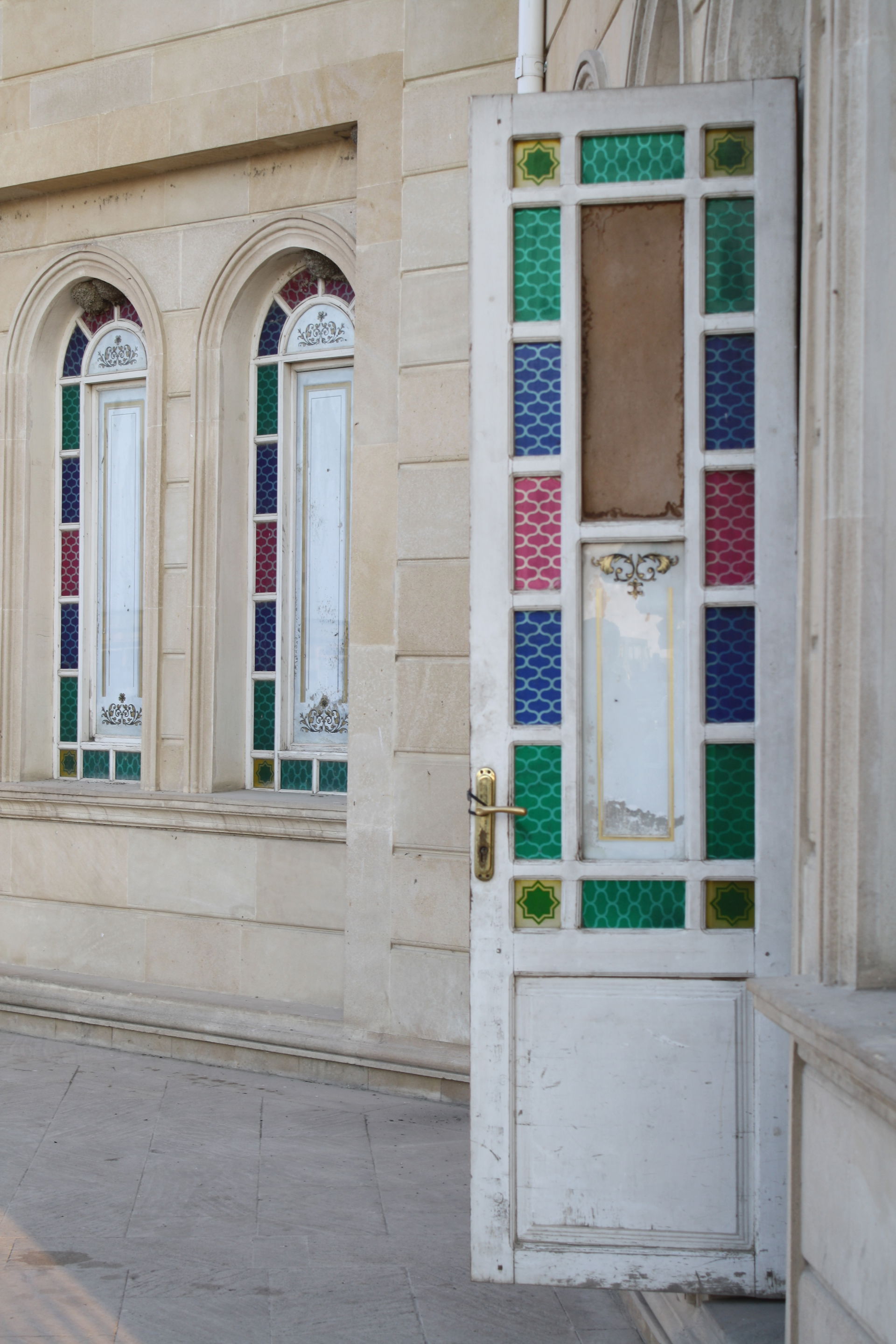 The entrance to the Mosque. Azerbaijan. Вход в мечеть. Азербайд…