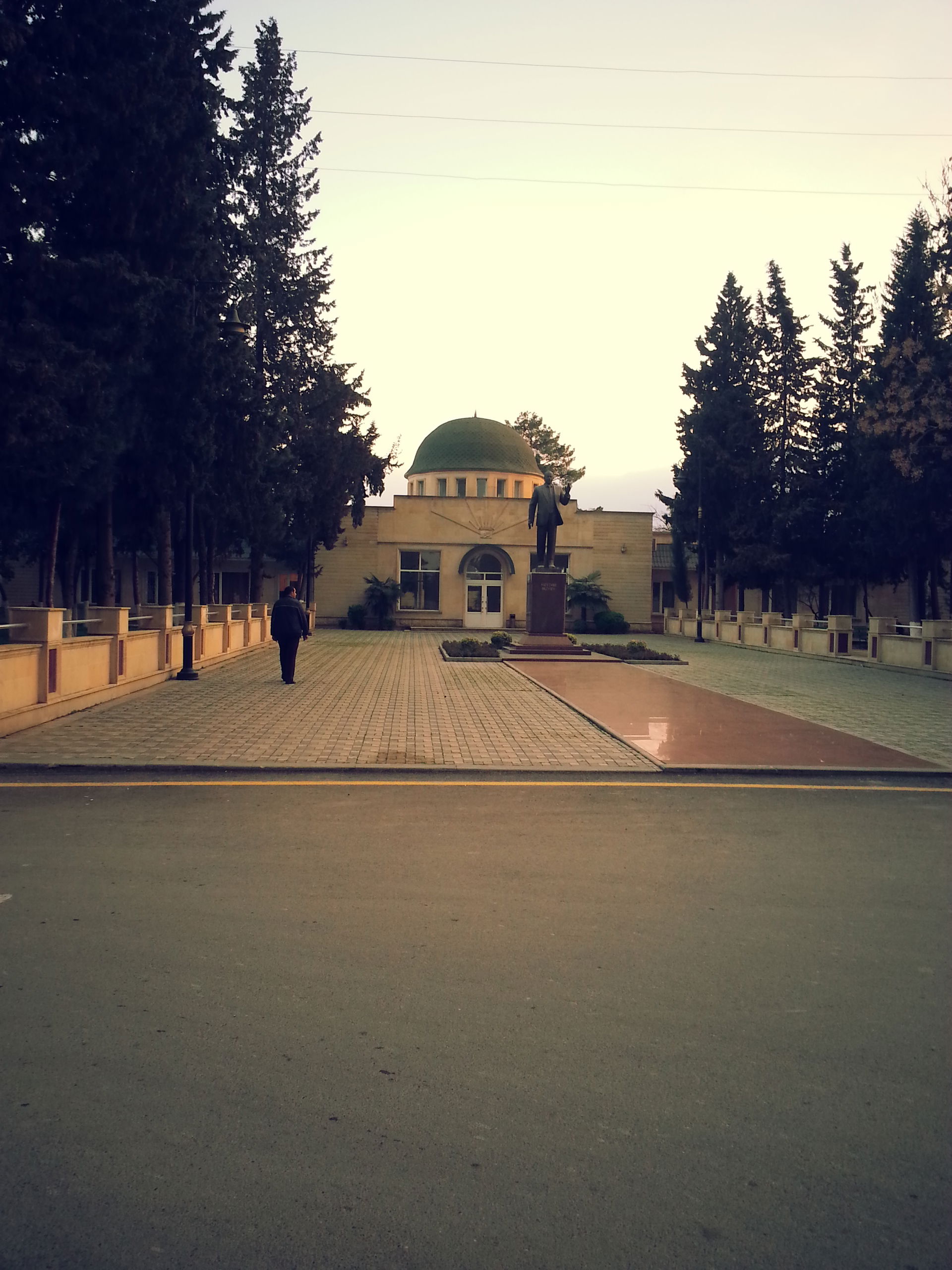 Ucar demiryolu ağzalin qarşisi