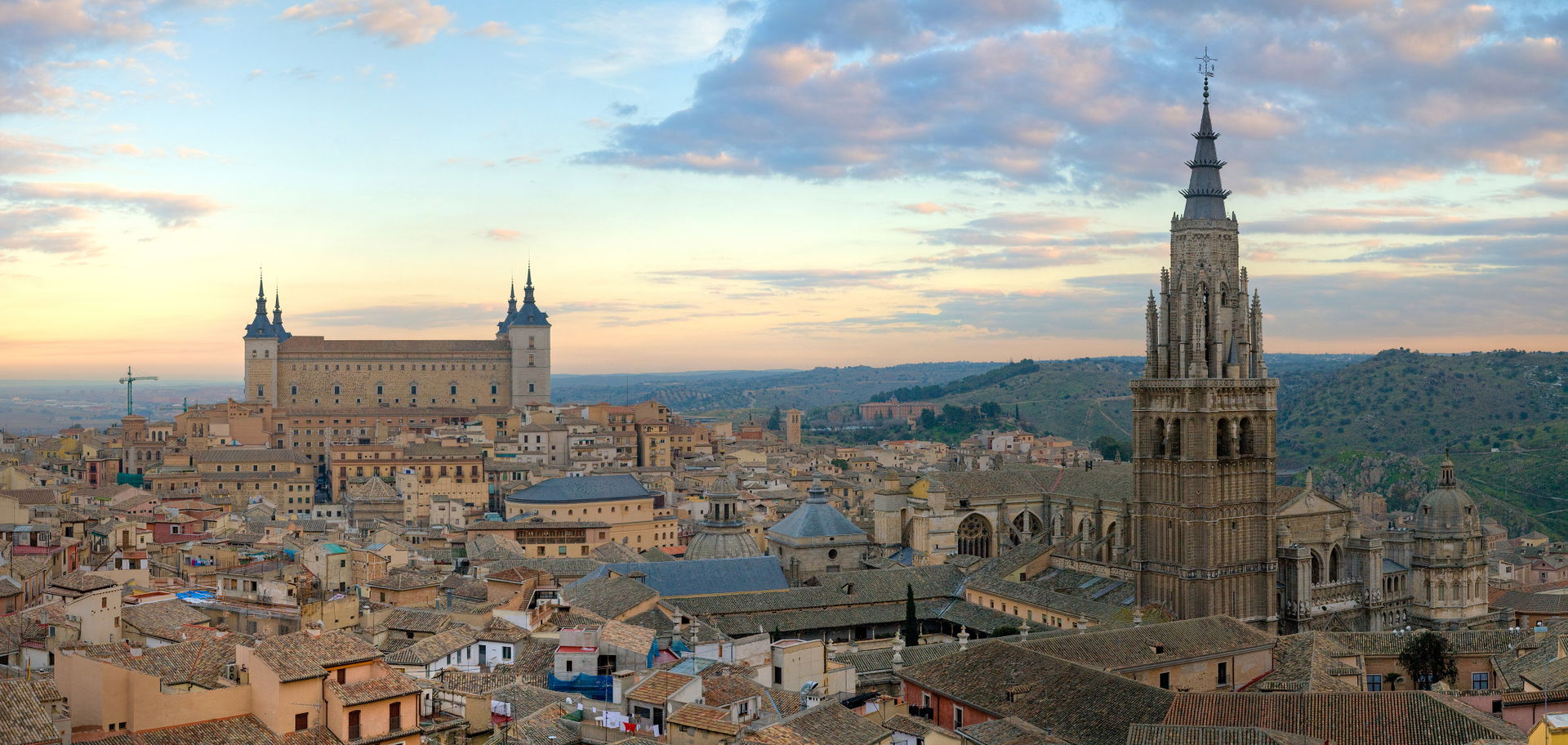 A 4 x 1 segment panorama of the Toledo Skyline in Spain at sunr…
