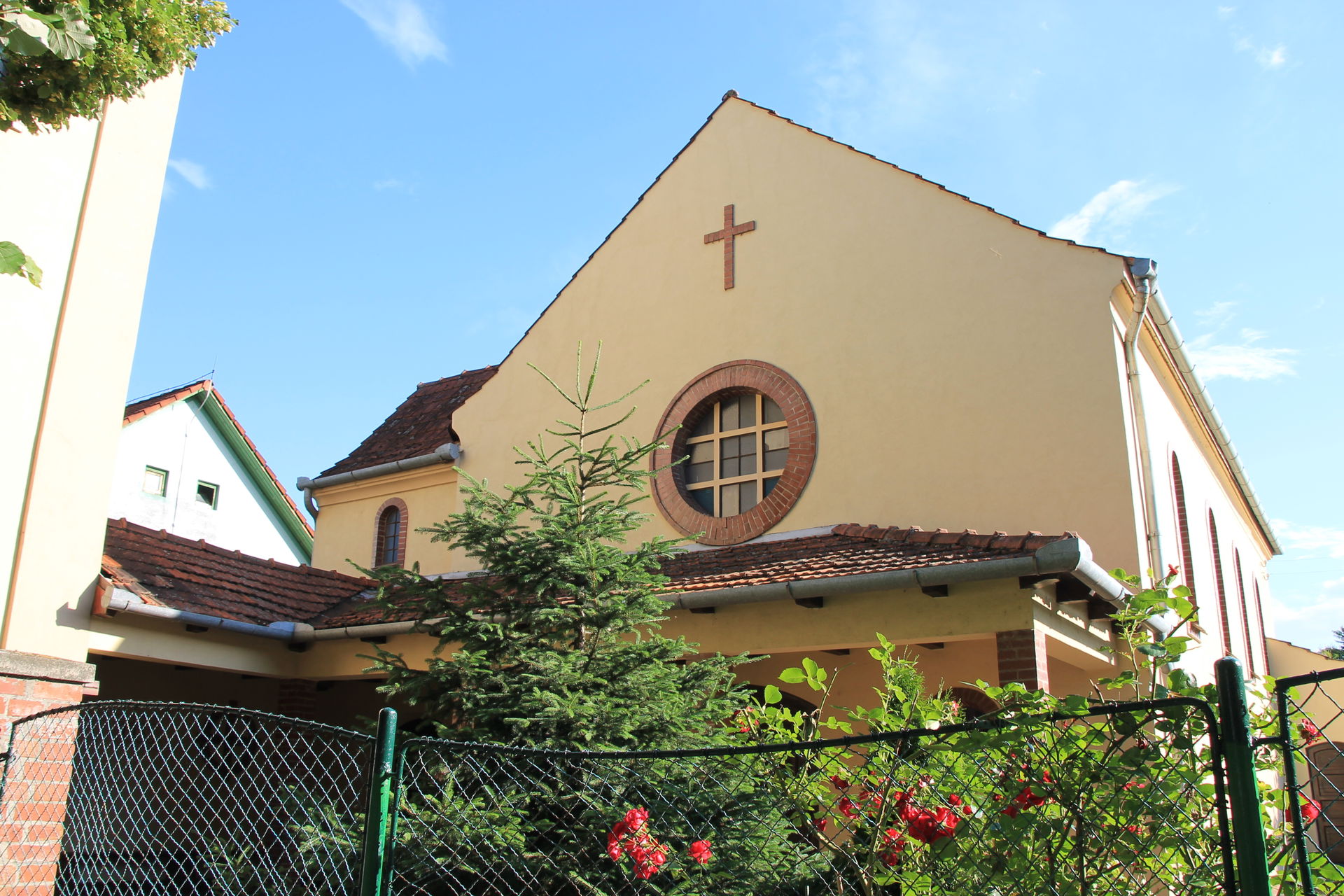 Catholic church in Bački Petrovac