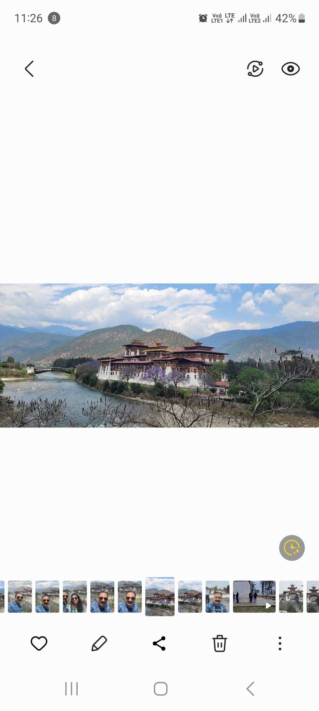 Punakha Dzong - Imposing palace and Fortress dating to the 17th…