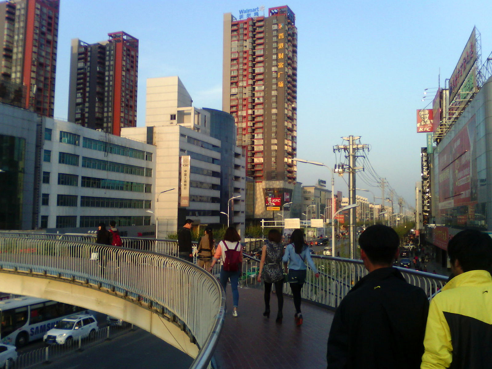 Walkway in the downtown area of Fuyang city, Anhui province, Ch…