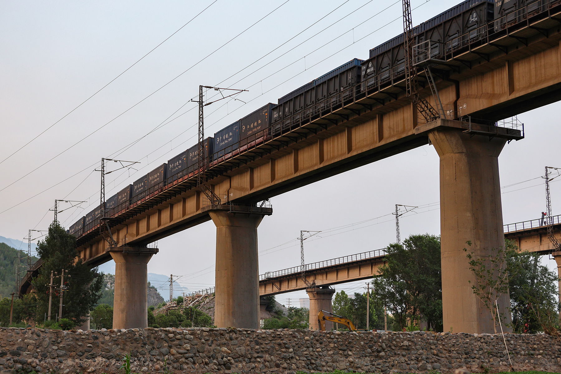 Jiaozuo-Liuzhou Railway Qin River Bridge