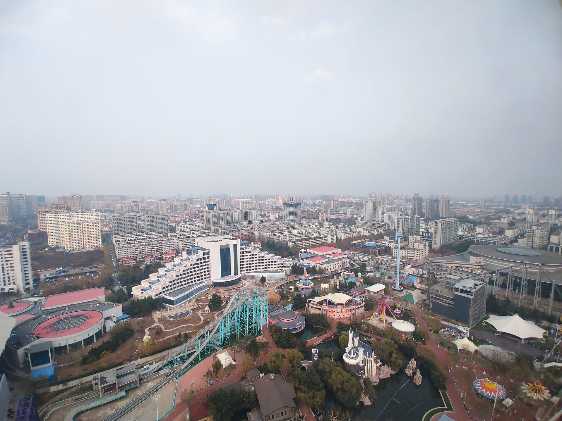 Skyline of Weifang. Taken at the V·EYE(潍·爱) ferris wheel, Fuwah…