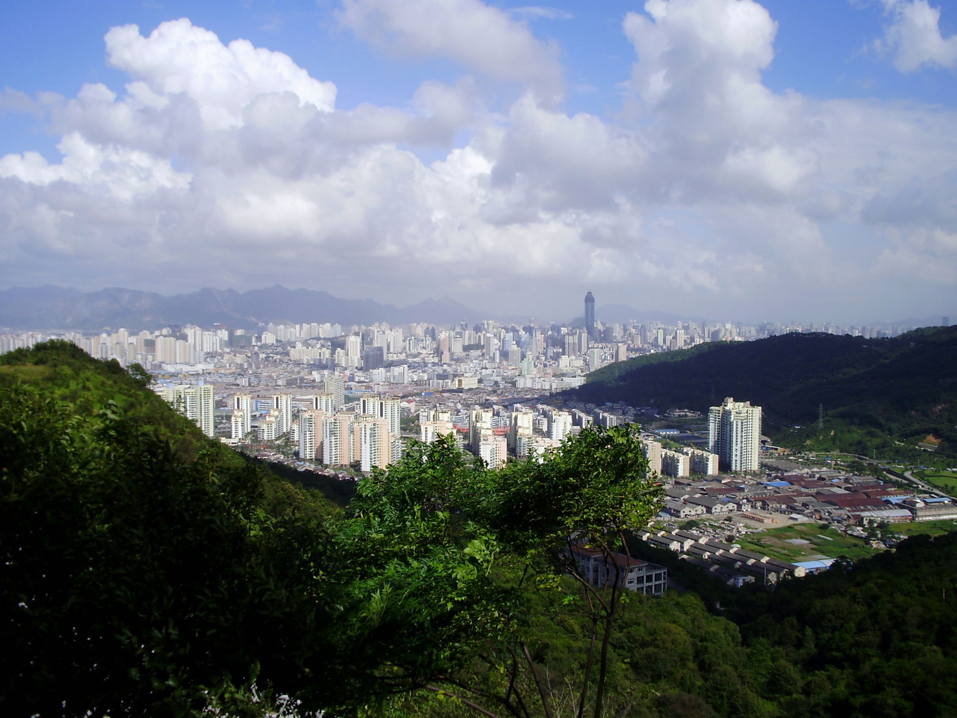 Wenzhou, Zhejiang, China, seen from near Xueshan.