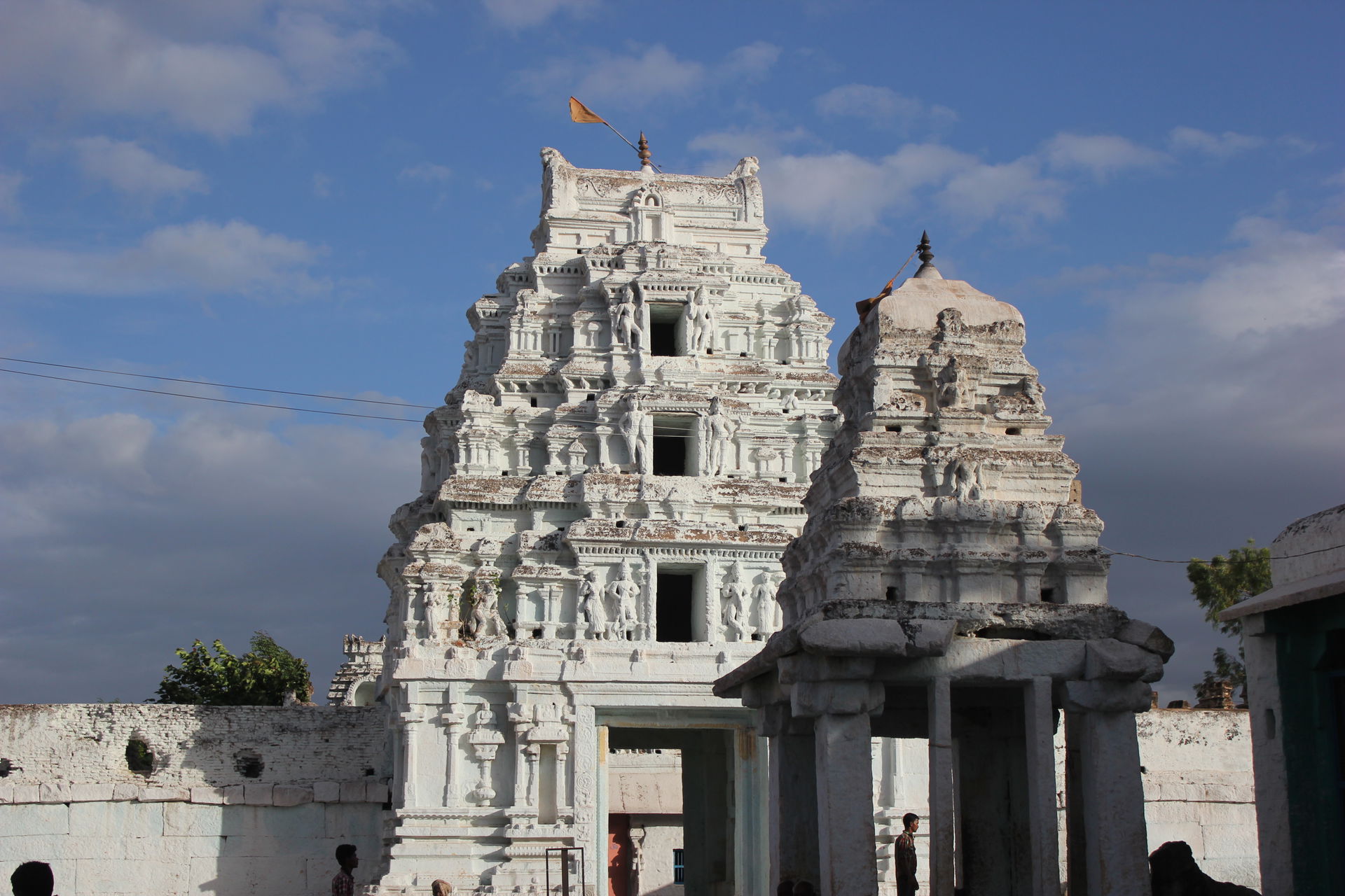 This photograph was taken by me at the Mallikarjuna temple in H…