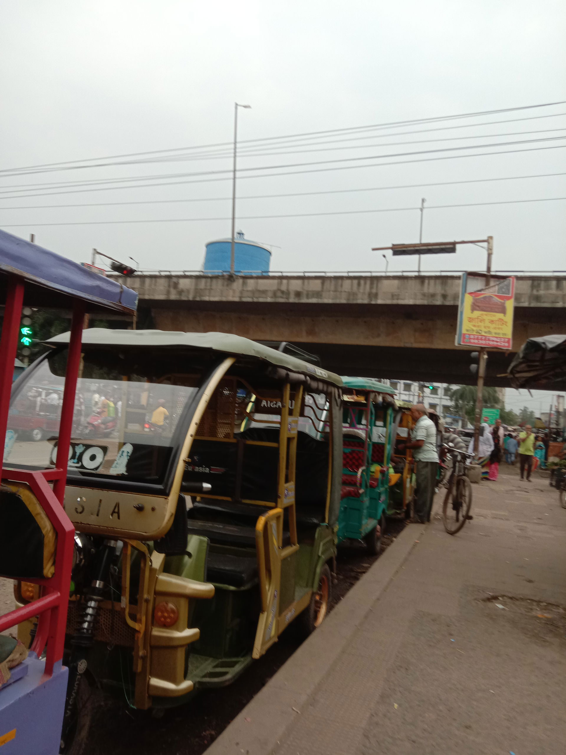 Toto stand at Benaras Road near Kona Expressway in Howrah distr…