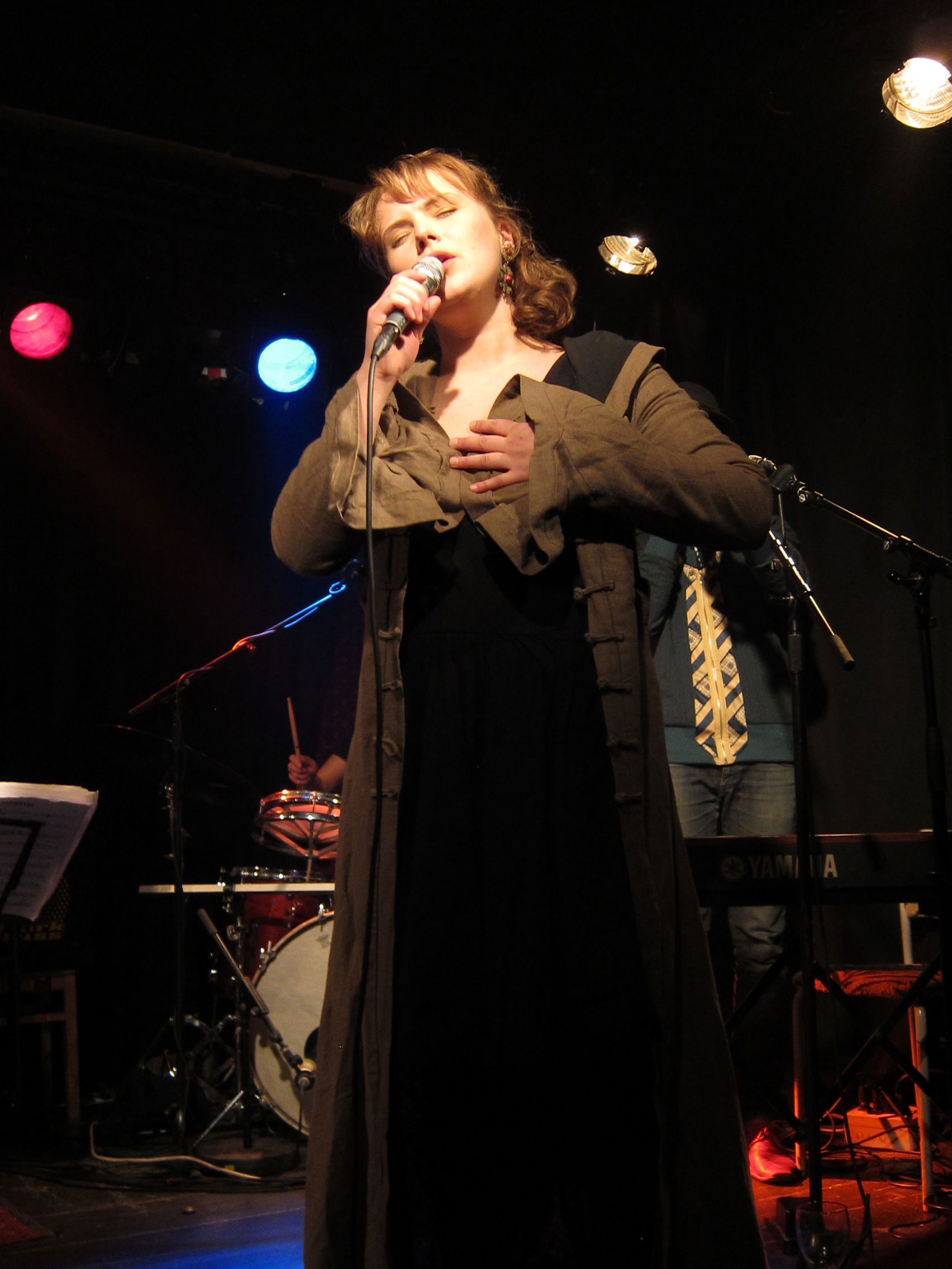 Finnish singer Yona performing with her band Orkesteri Liikkuva…