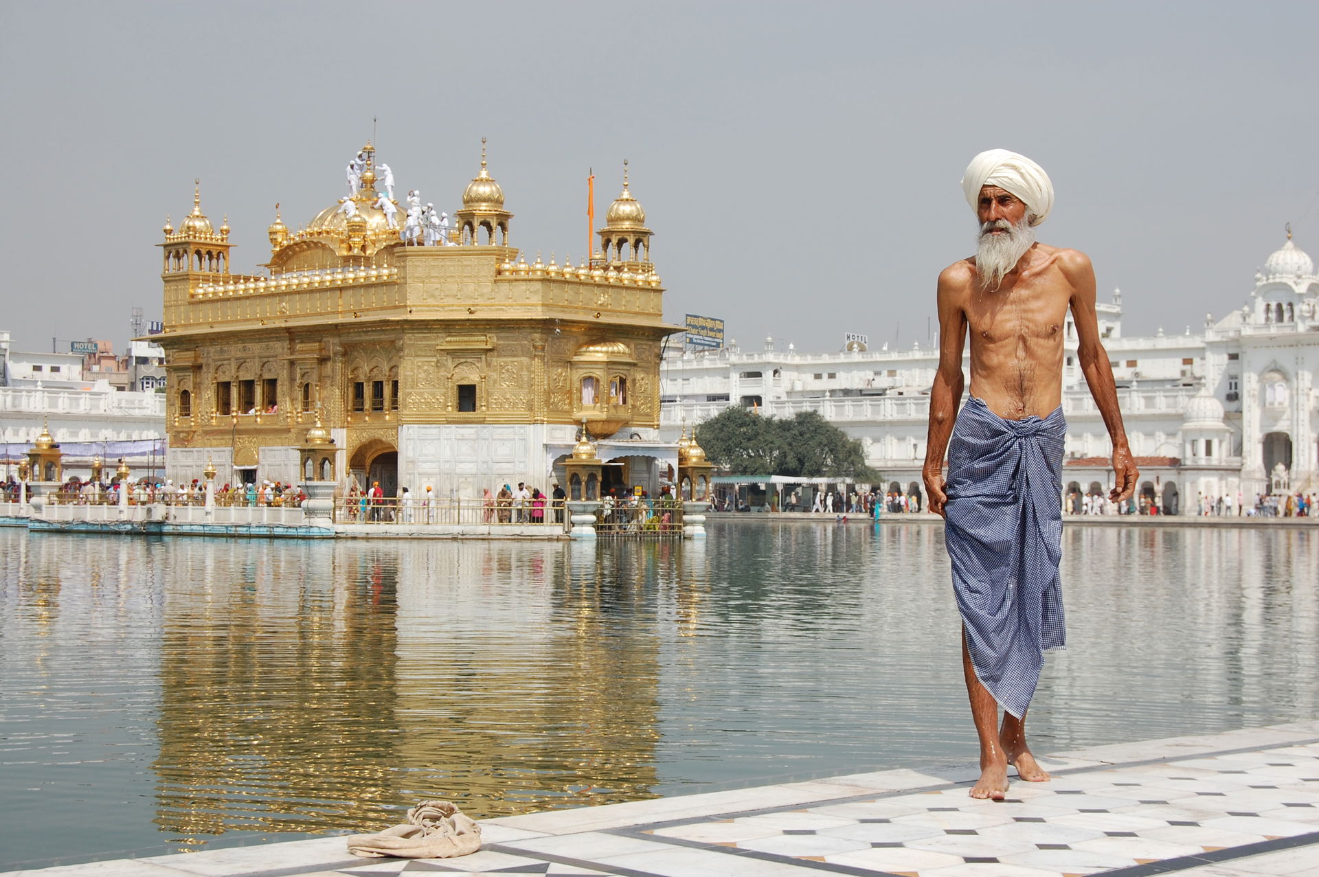 Sikh pilgrim at the Harmandir Sahib (Golden Temple) in Amritsar…