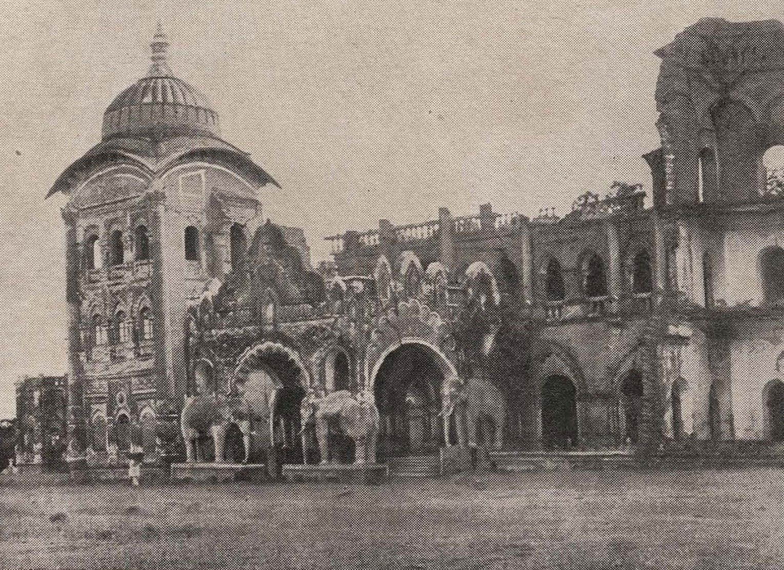 Old Darbhanga Raj Palace-Damaged by an earthquake in 1934.