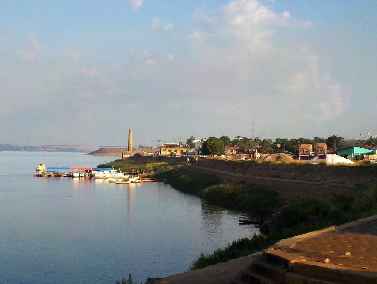 The margin of Tucuruí city.