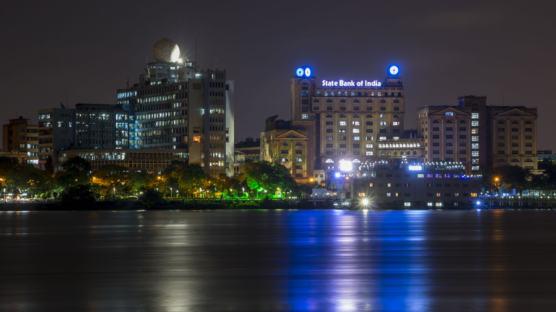 A view of the New Secretariat (left) and State Bank of India (r…