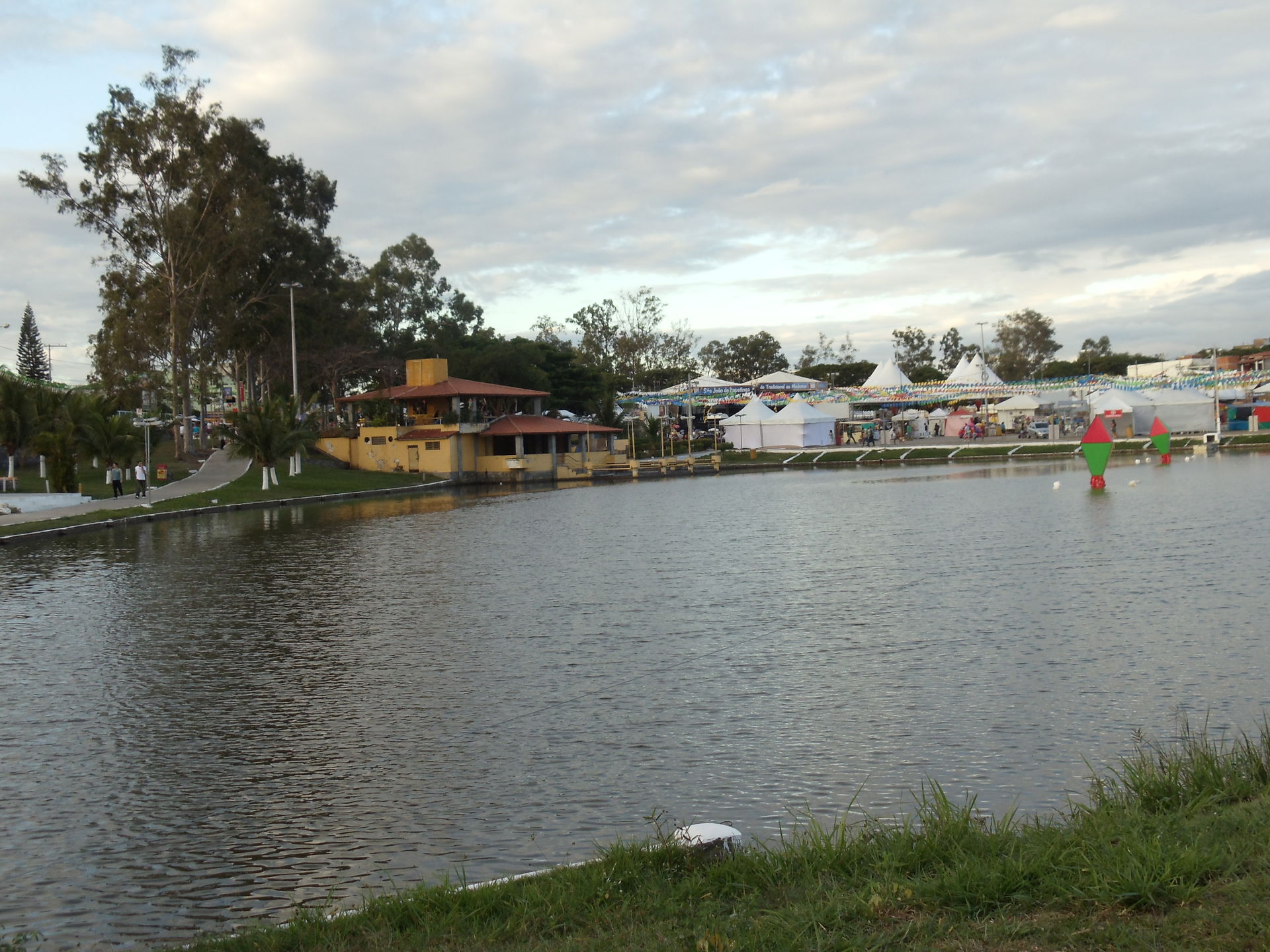 Parque Poliesportivo da Lagoa no município brasileiro de Itapet…