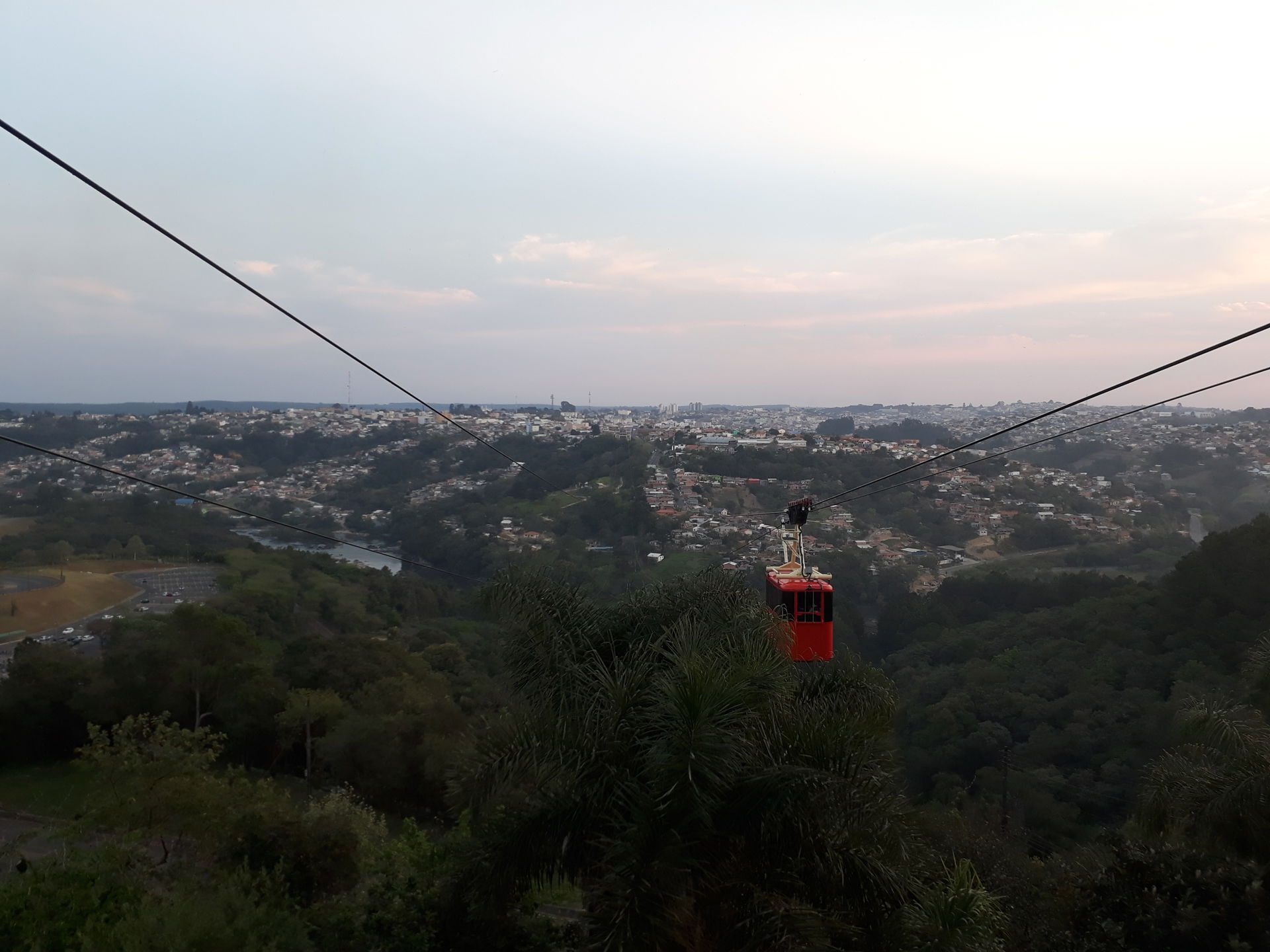Vista do bonde aéreo de Telêmaco Borba, teleférico conhecido co…