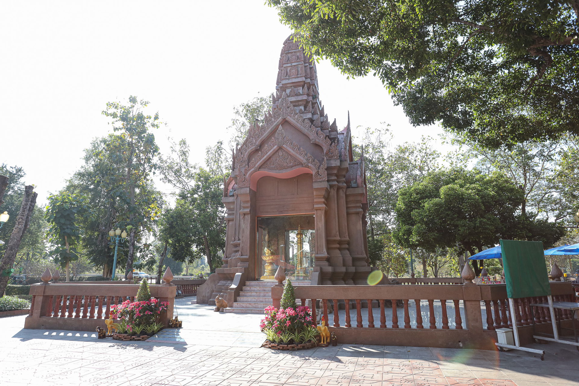 Kamphaeng Phet City Pillar Shrine is assumed to be established …