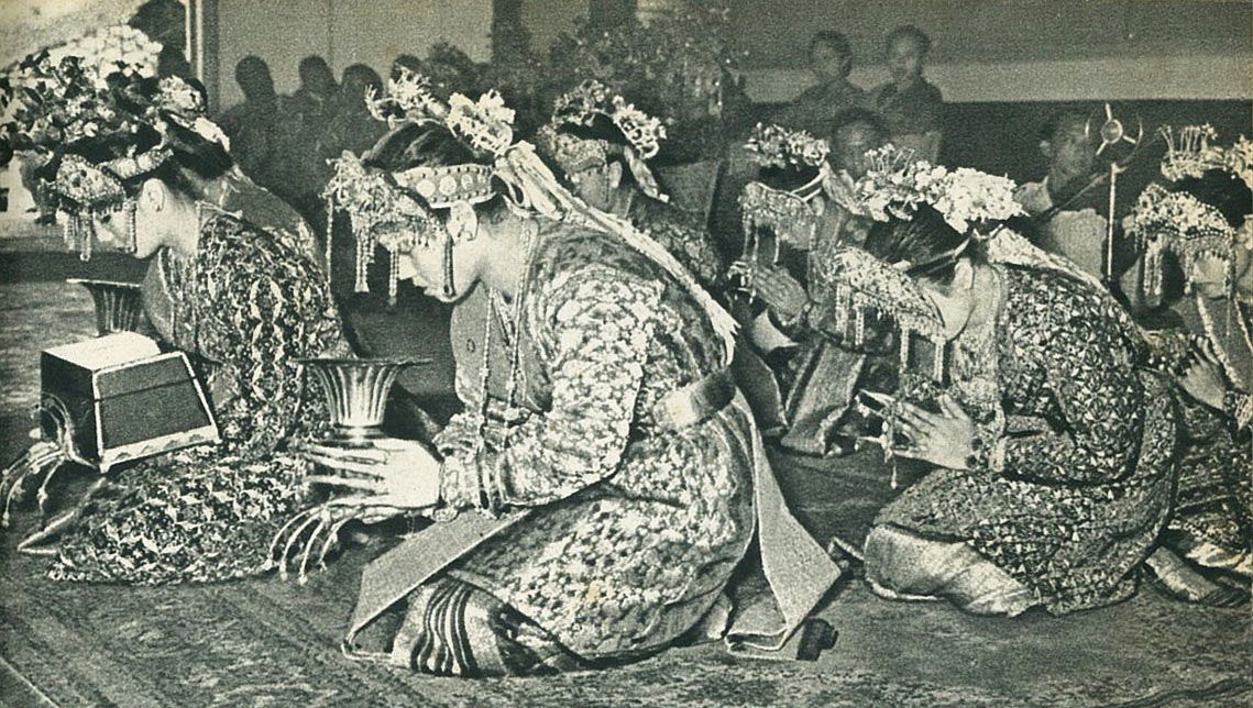 Ethnic Palembang women with offering