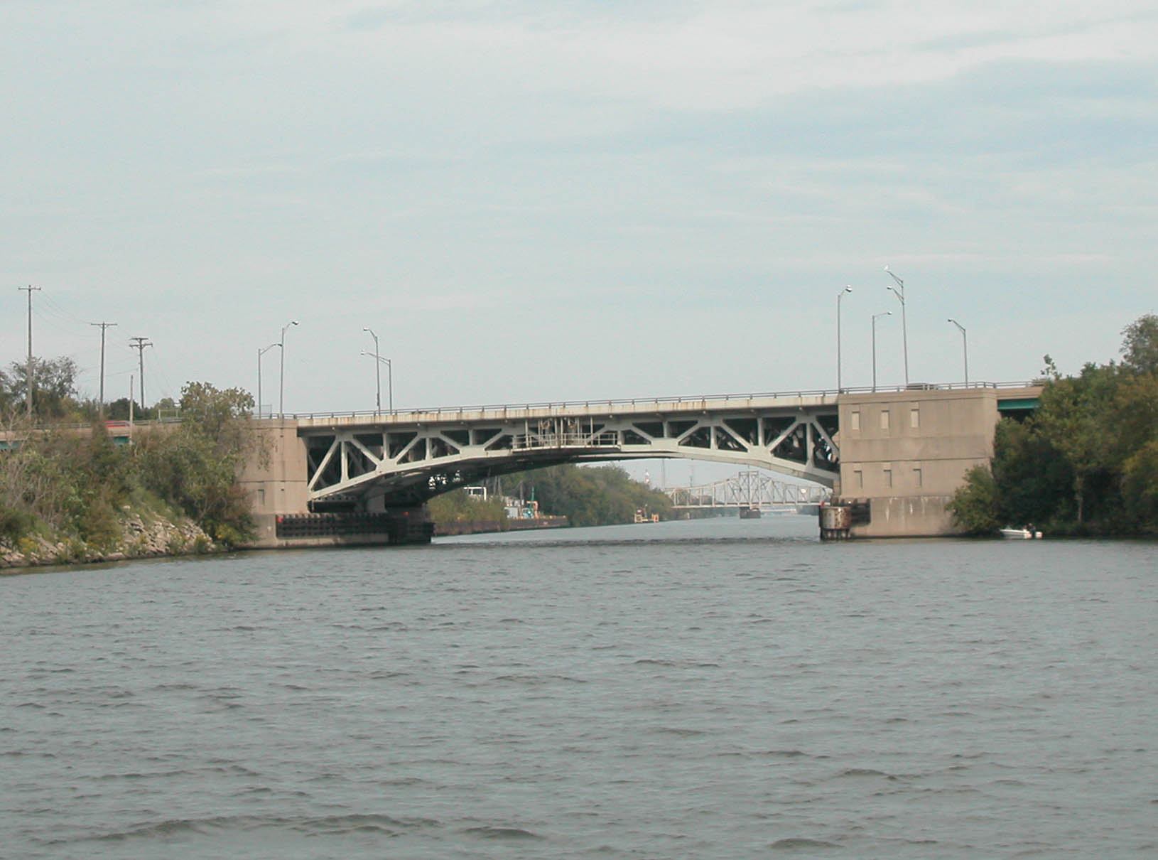 The Harlem Avenue Bridge carrying Illinois Route 43 over the Ch…