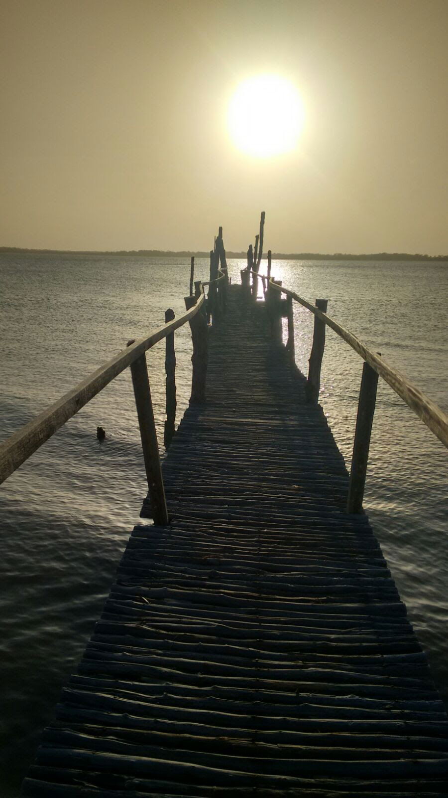 Entardecer cinzento no cais da Ilha do Coroatá - Tutóia MA