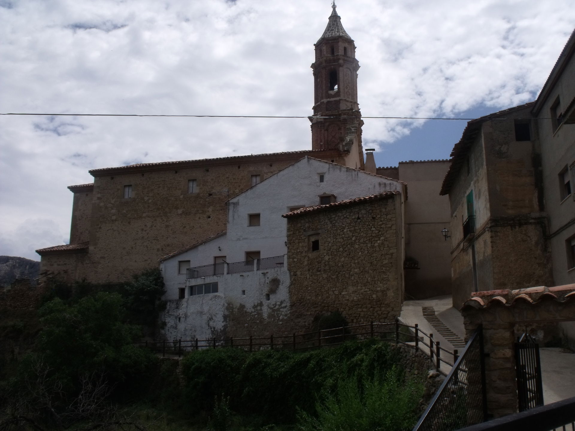 Iglesia de Santa Elena, Seno.
