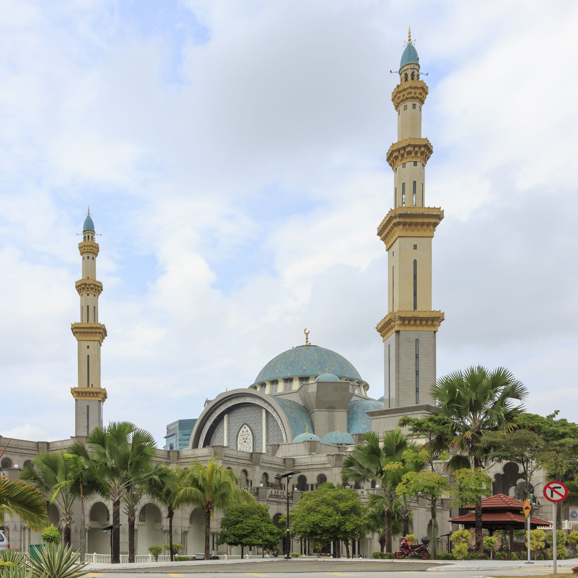 Kuala Lumpur, Malaysia: Federal Territory Mosque / Masjid Wilay…