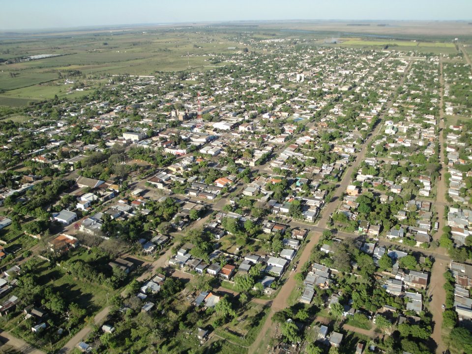 Viste aérea de Bella Unión, ciudad del norte de Uruguay.