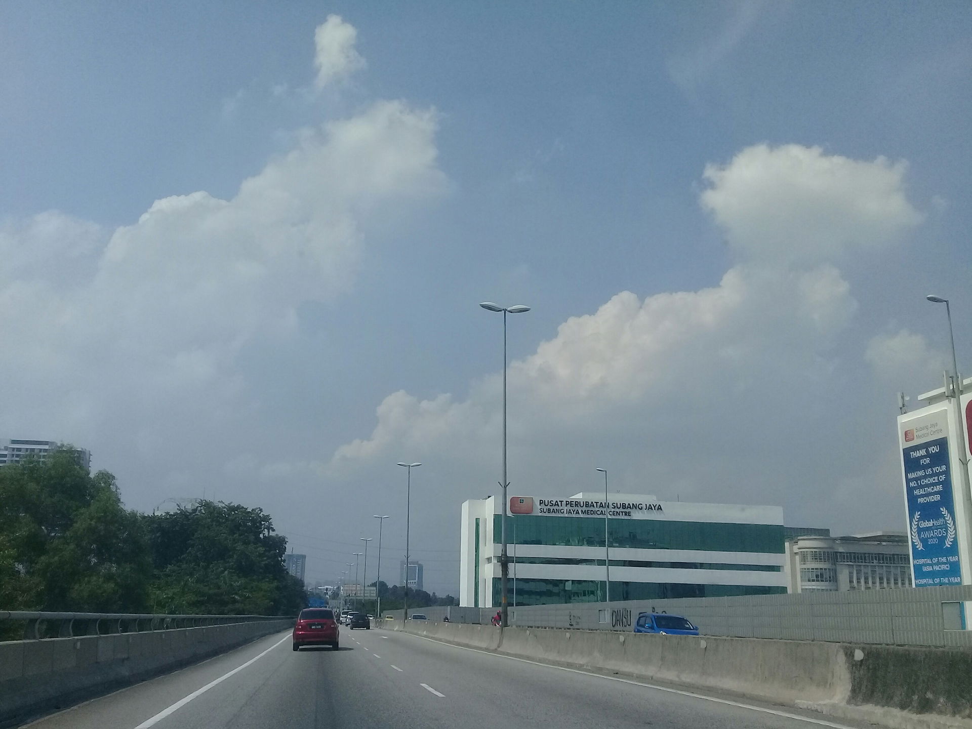 Subang–Kelana Jaya Link atau Laluan 15 ialah Jalan raya di sela…