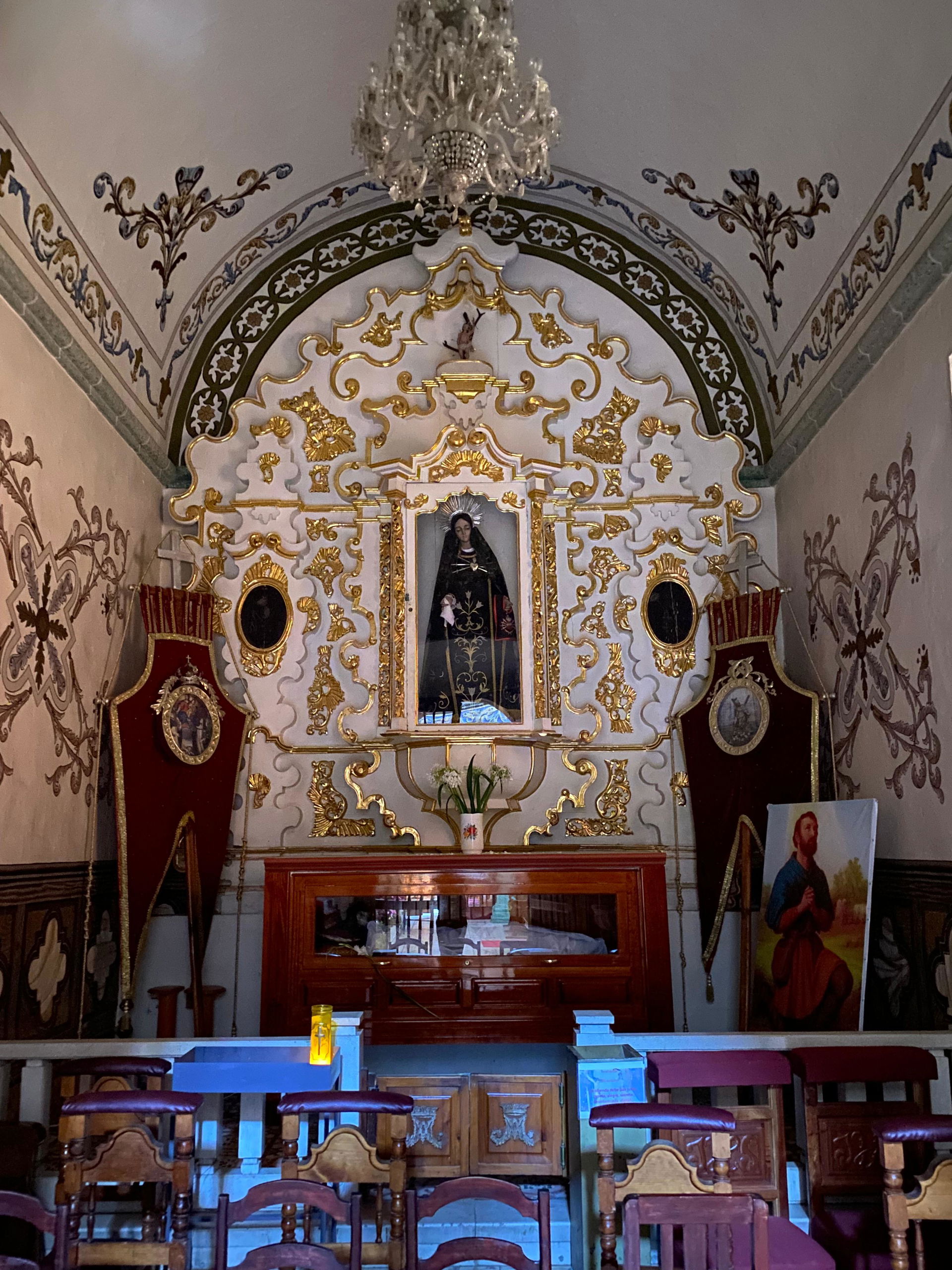 Altar en honor a la Virgen de los Dolores