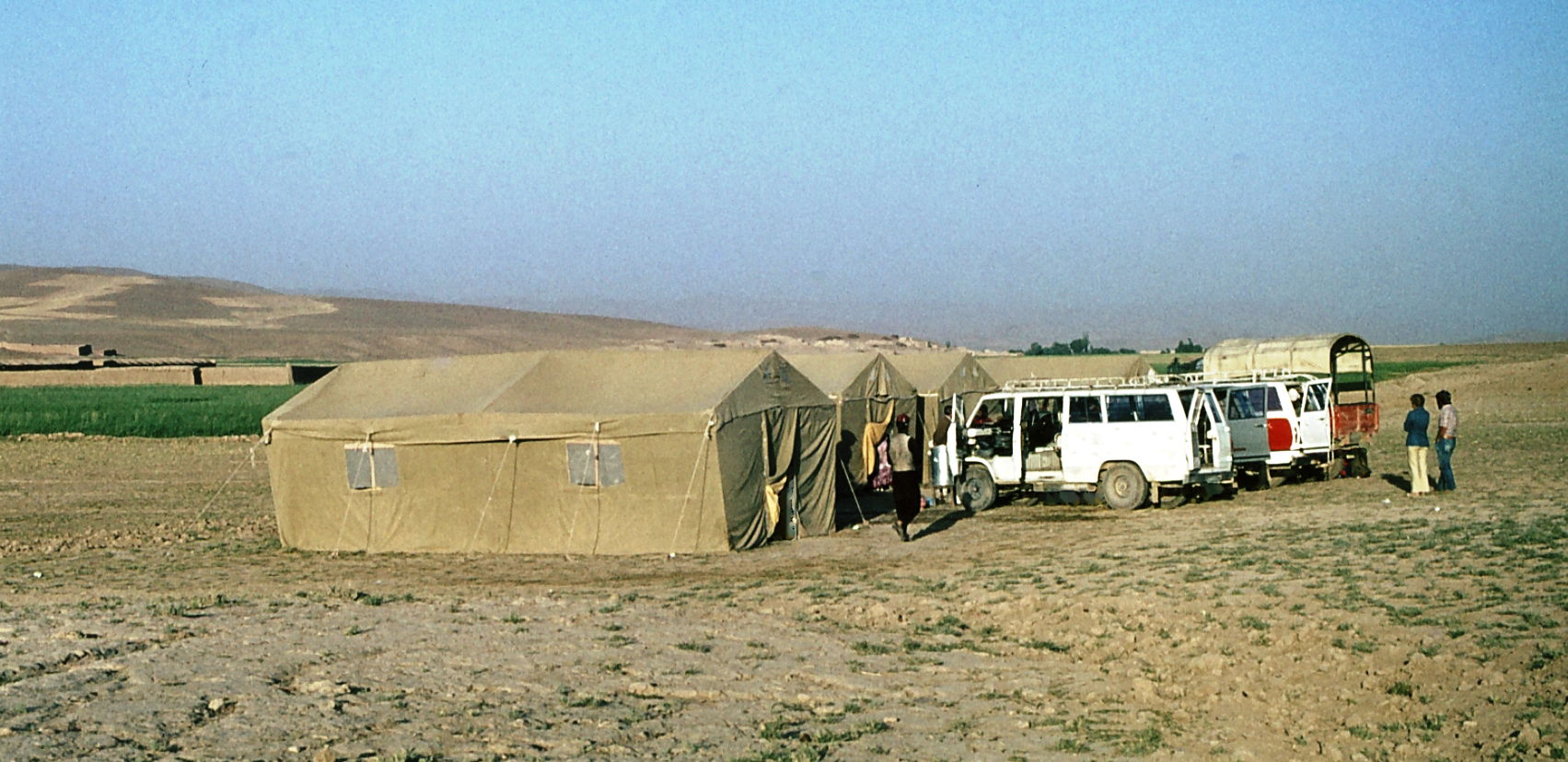 Travellers camp in Chaghcharan (1977)