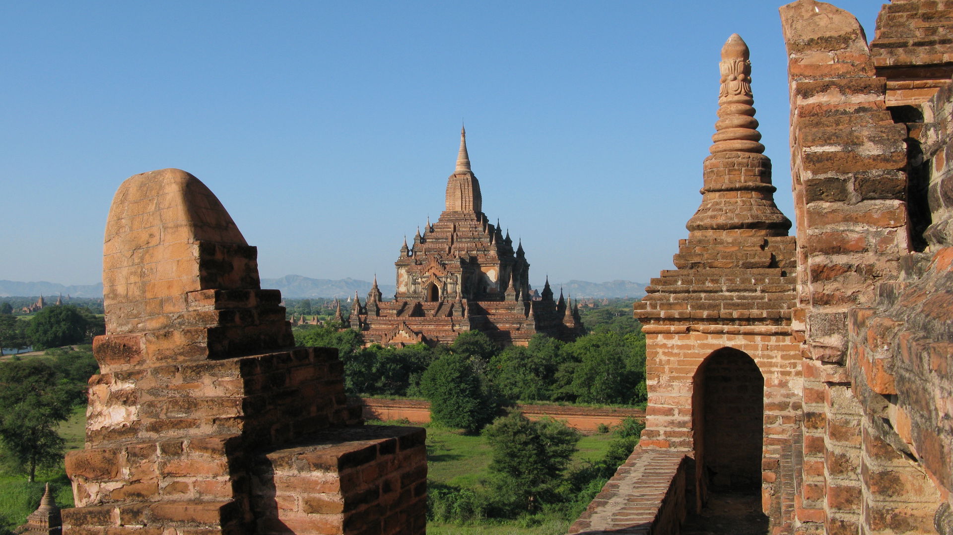 12th century temples casting their shadows over the Bagan plain…