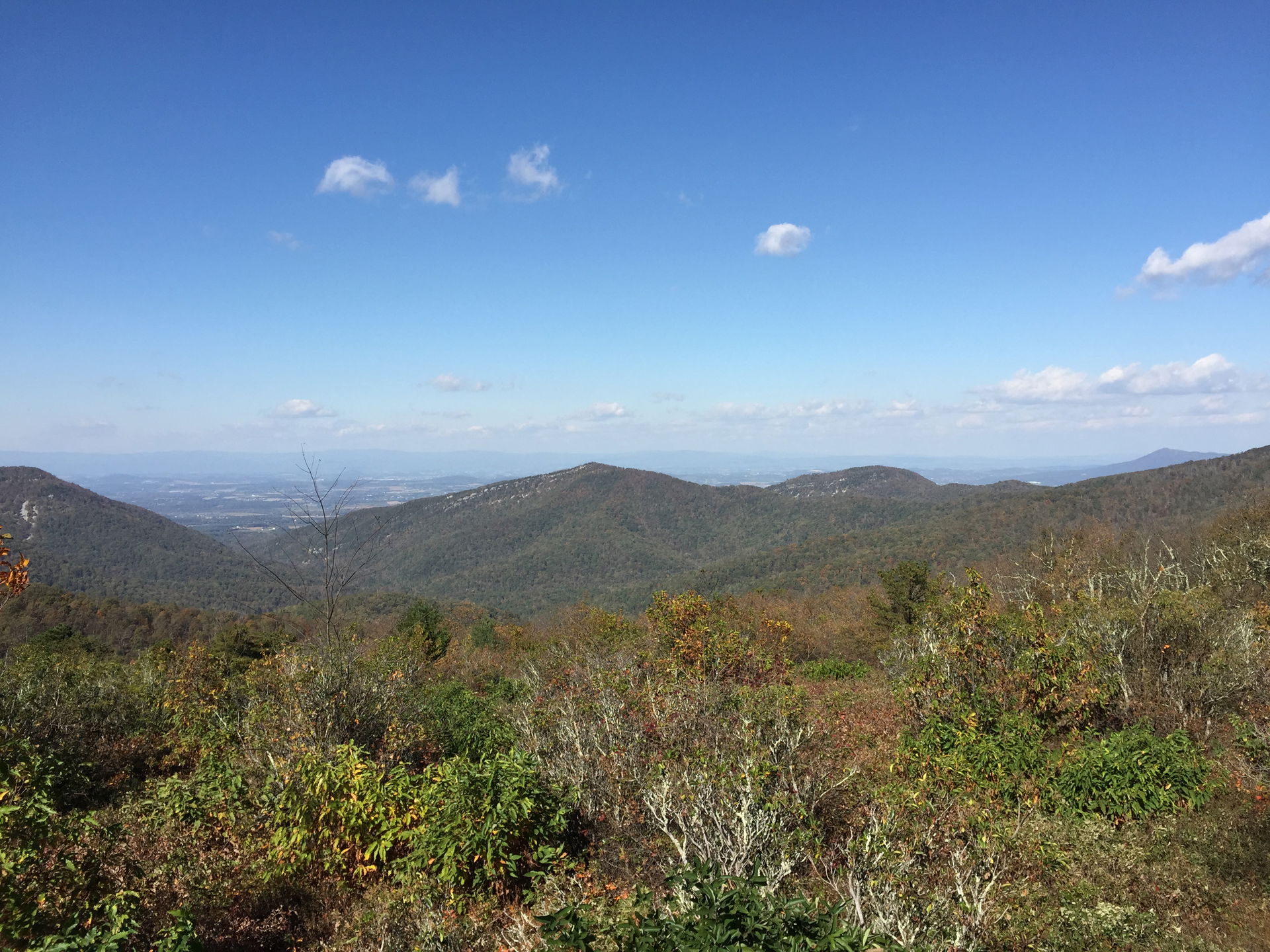 View northwest from the Dundo Overlook along Shenandoah Nationa…