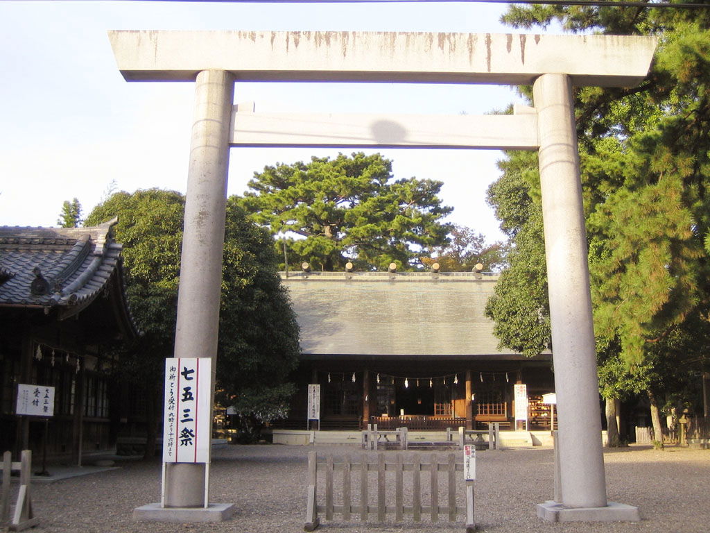 Akumi Kanbe Shinmeisha (安久美神戸神明社), located at Hacchodori, Toyoh…