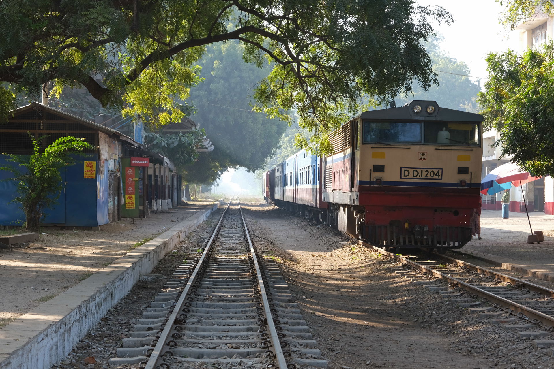 Train from Bagan to Mandalay stopping at Myingyan Railway Stati…